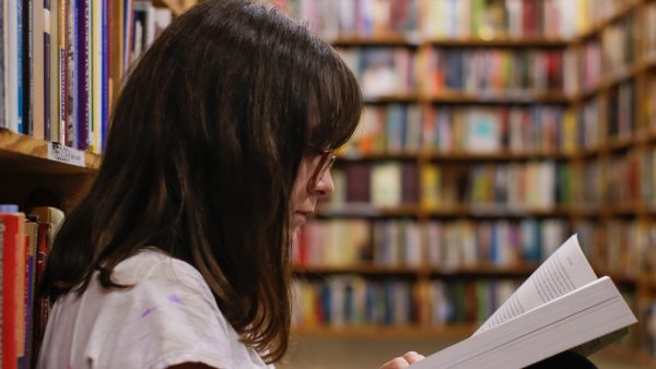 Pages Over Pixels: Print’s Lasting Impact on Education 